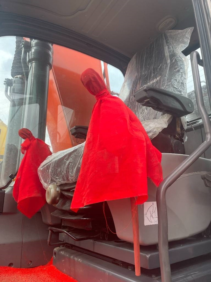 Doosan DX 220 LC-9C - Crawler excavator: picture 3 Doosan DX 220 LC-9C - Crawler excavator: picture 3