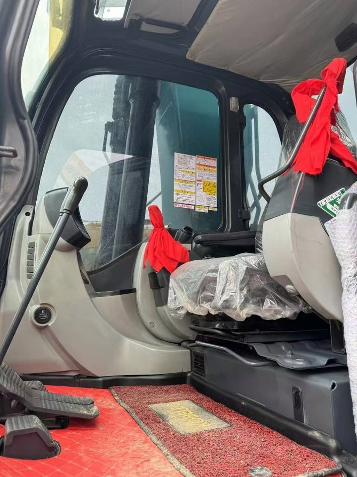 Kobelco SK 200 - Crawler excavator: picture 5 Kobelco SK 200 - Crawler excavator: picture 5