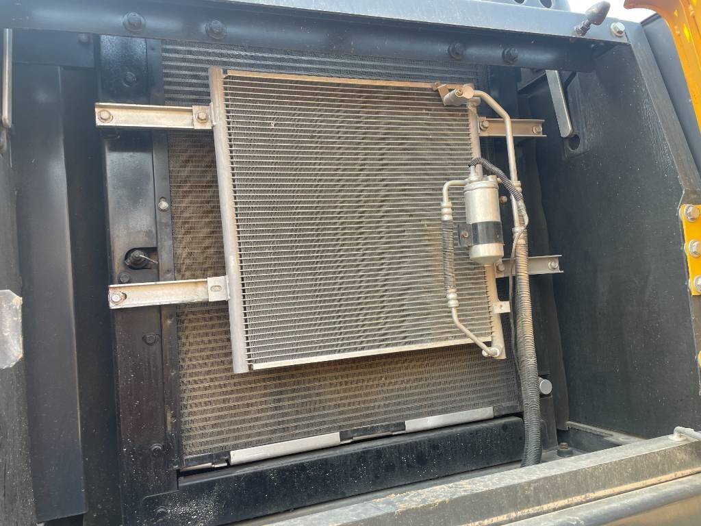 Volvo EC 210 - Crawler excavator: picture 3 Volvo EC 210 - Crawler excavator: picture 3