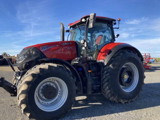 Case IH OPTUM 300 CVX - Farm tractor: picture 2 Case IH OPTUM 300 CVX - Farm tractor: picture 2
