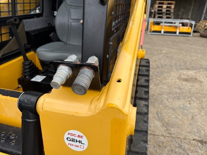 Crawler loader Gehl RT 105: picture 6