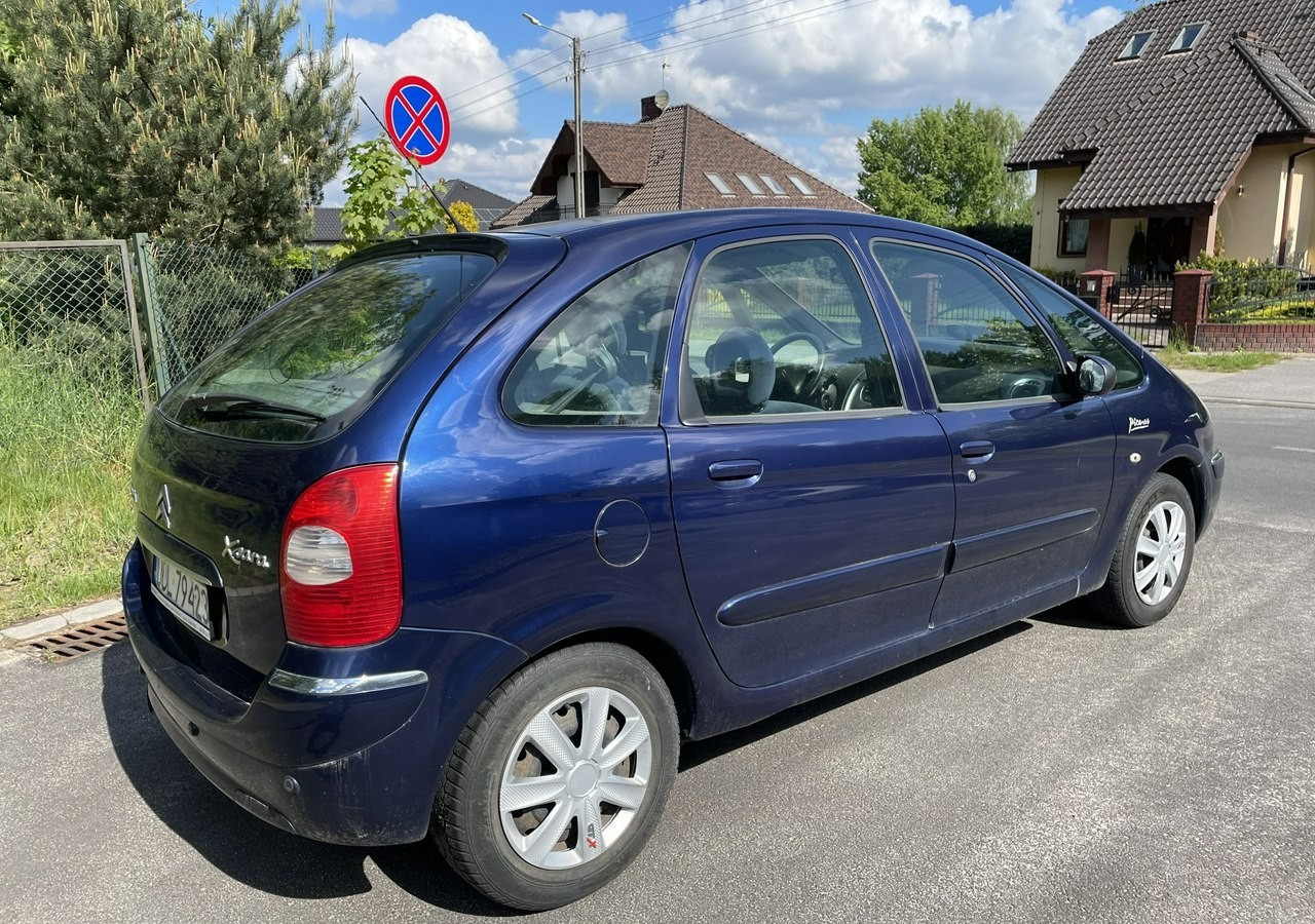 Citroen Xsara Picasso Citroen Xsara Picasso 1.6HDI-110KM Klima tempomat 2006 - Car: picture 4 Citroen Xsara Picasso Citroen Xsara Picasso 1.6HDI-110KM Klima tempomat 2006 - Car: picture 4