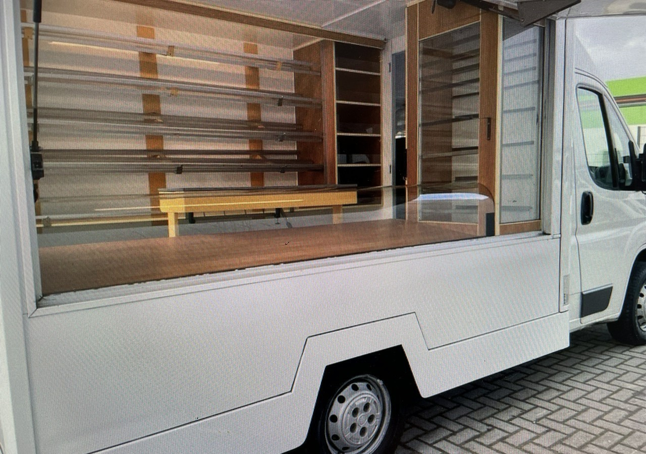 Fiat Ducato Autosklep pieczywa Gastronomiczny Food Truck Foodtruck sklep 2011 - Vending truck: picture 2 Fiat Ducato Autosklep pieczywa Gastronomiczny Food Truck Foodtruck sklep 2011 - Vending truck: picture 2