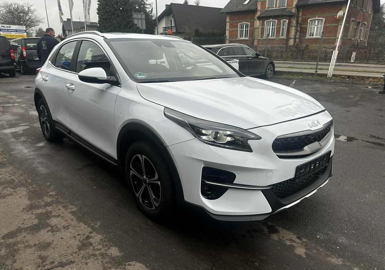 Kia Xceed 1.6 GDI Hybryda Plug-in 50 km na prądzie 2022 - Hatchback: picture 1 Kia Xceed 1.6 GDI Hybryda Plug-in 50 km na prądzie 2022 - Hatchback: picture 1