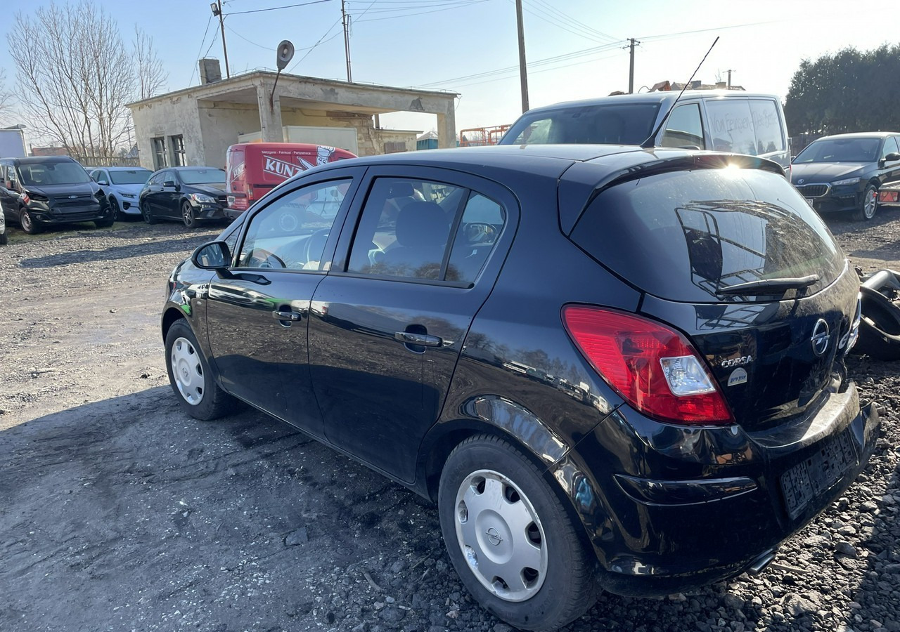 Opel Corsa D Corsa 1.4-87 KM Klima 2011 - Hatchback: picture 5 Opel Corsa D Corsa 1.4-87 KM Klima 2011 - Hatchback: picture 5