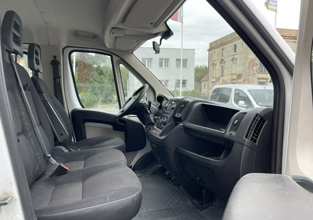 Peugeot Boxer Peugeot Boxer 2.0-130KM klima dokka Brygadówka doka 122tkm 2018 - Open body delivery van, Combi van: picture 4 Peugeot Boxer Peugeot Boxer 2.0-130KM klima dokka Brygadówka doka 122tkm 2018 - Open body delivery van, Combi van: picture 4