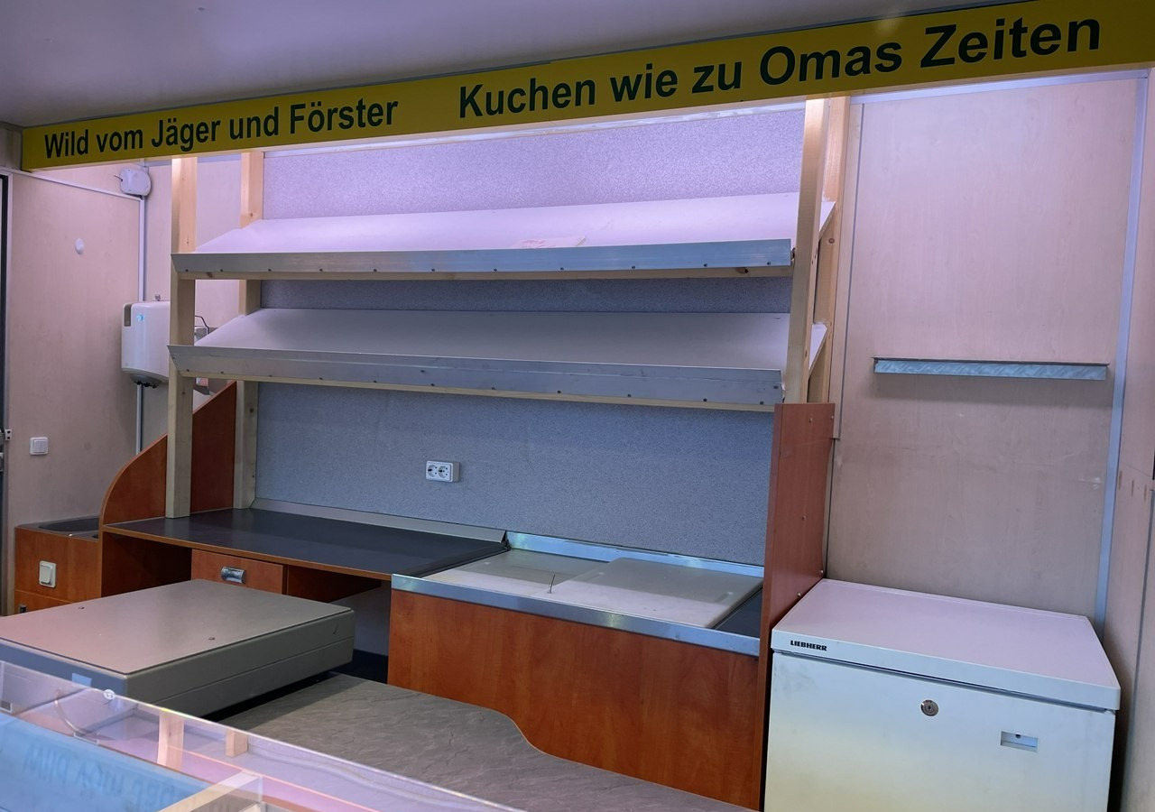 Vending truck Renault Master Autosklep wędlin Gastronomiczny Food Truck Foodtruck Sklep Borco 200: picture 9 Vending truck Renault Master Autosklep wędlin Gastronomiczny Food Truck Foodtruck Sklep Borco 200: picture 9