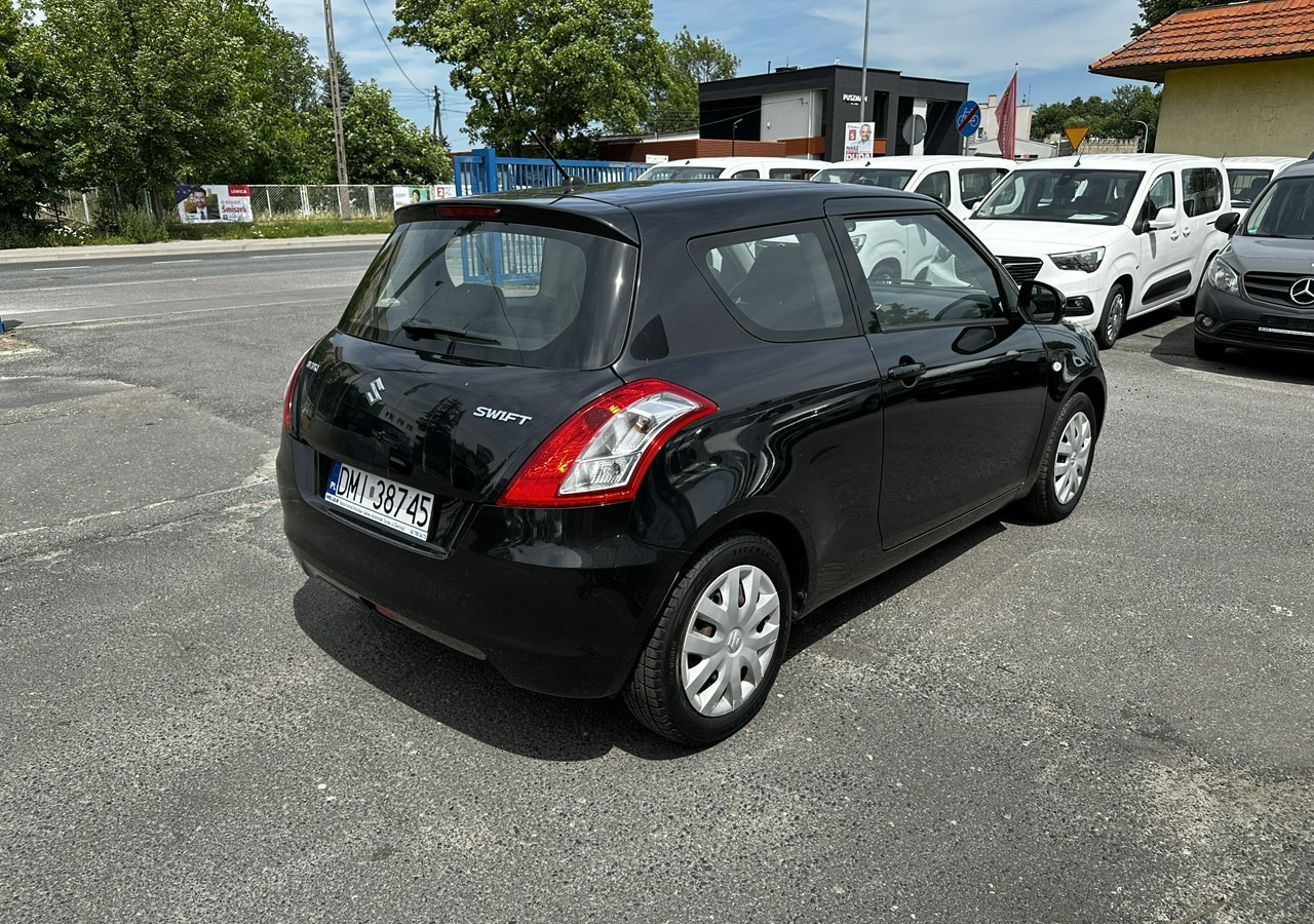 Suzuki Swift V Suzuki Swift 1.2-94KM Klima Model 2012 - Car: picture 3 Suzuki Swift V Suzuki Swift 1.2-94KM Klima Model 2012 - Car: picture 3