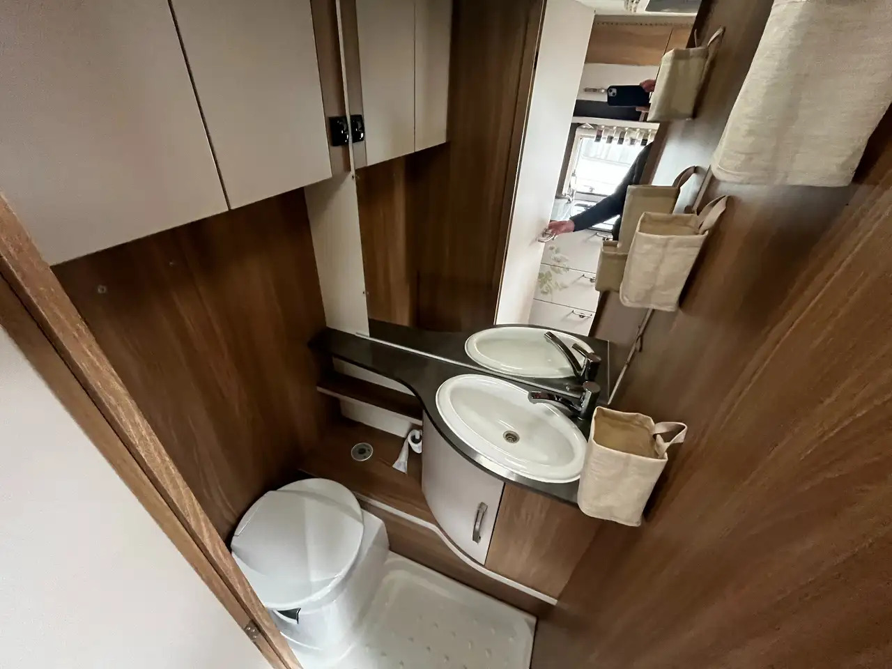 New Caravan Bürstner Premio 530 TL Mover Dachklimaanlage Einzelbetten: picture 11