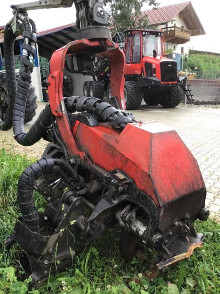Forestry harvester Komatsu 951: picture 8