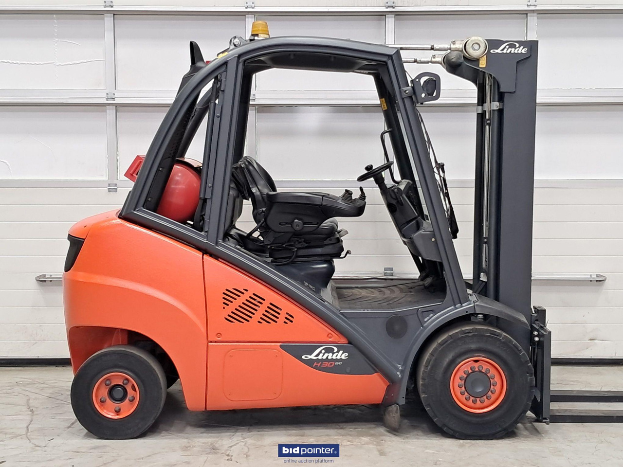 Linde H30T-02 LPG vorkheftruck - LPG forklift: picture 5 Linde H30T-02 LPG vorkheftruck - LPG forklift: picture 5