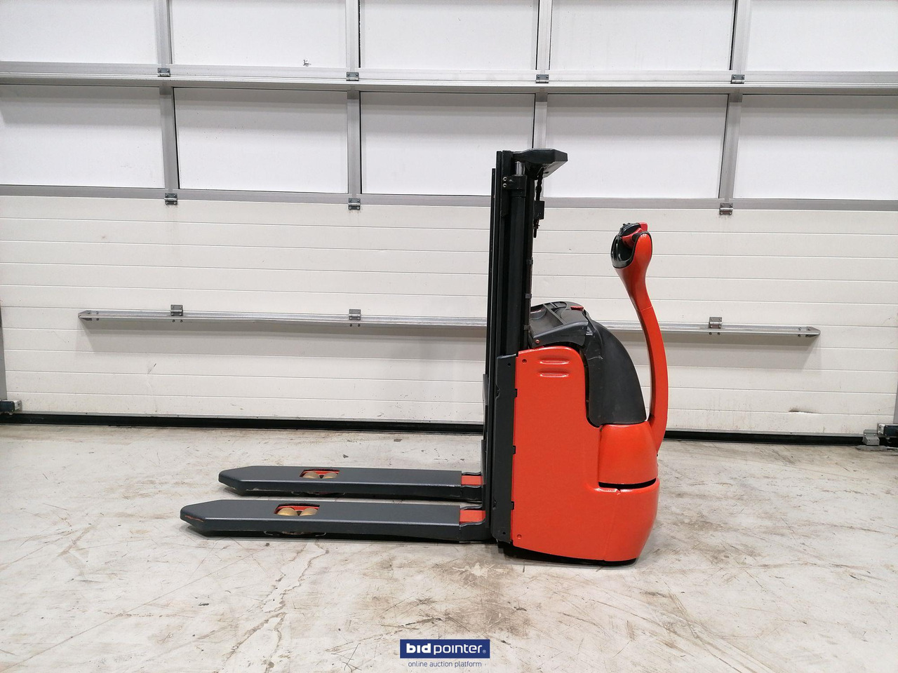 Linde L10 elektrische stapelaar - Stacker: picture 2 Linde L10 elektrische stapelaar - Stacker: picture 2