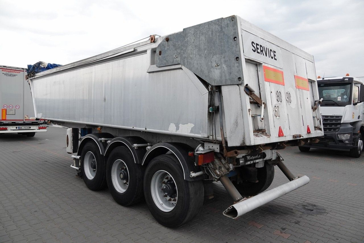 Benalu WYWROTKA / 24 m3 / HYDROKLAPA / ALUMINIOWA / OŚ - Tipper semi-trailer: picture 4 Benalu WYWROTKA / 24 m3 / HYDROKLAPA / ALUMINIOWA / OŚ - Tipper semi-trailer: picture 4