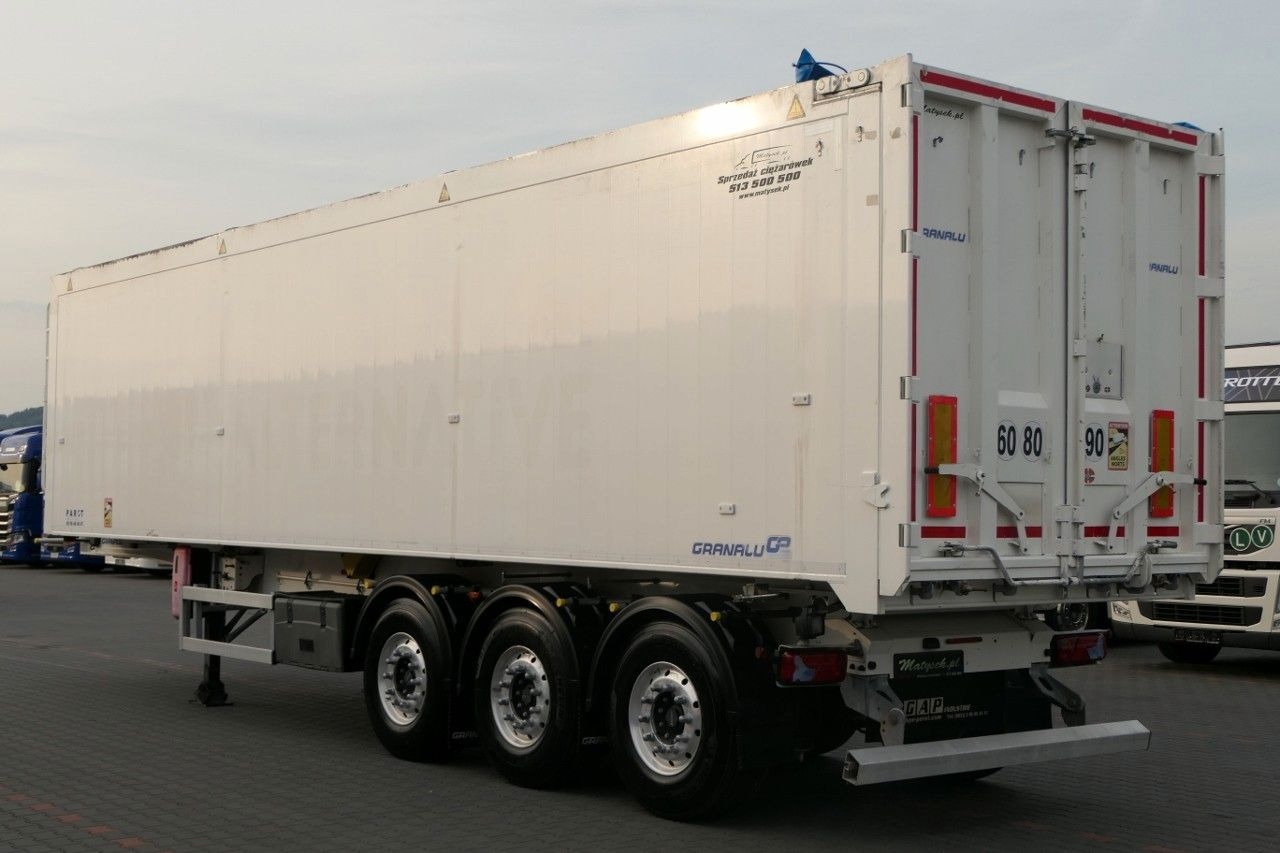 Benalu WYWROTKA 59 m3 / ALUFELGI / 2021 ROK / MAŁO UŻYW - Tipper semi-trailer: picture 5 Benalu WYWROTKA 59 m3 / ALUFELGI / 2021 ROK / MAŁO UŻYW - Tipper semi-trailer: picture 5