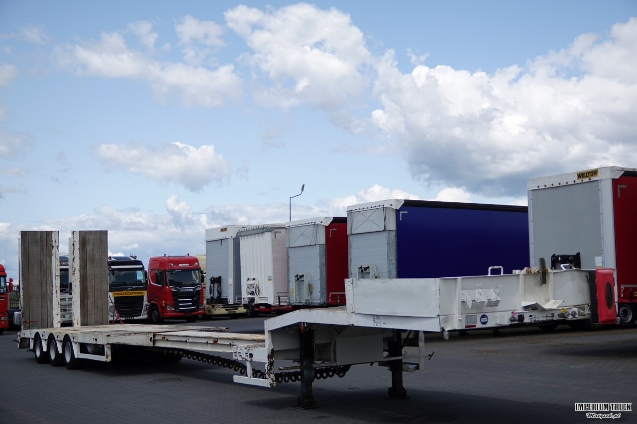 FAYMONVILLE NISKOPODWOZIE / STN-3A / ROZCIĄGANA / LAWETA / 19 M / NAJAZDY HYDRAULICZNE / SPROWADZONA - Low loader semi-trailer: picture 1 FAYMONVILLE NISKOPODWOZIE / STN-3A / ROZCIĄGANA / LAWETA / 19 M / NAJAZDY HYDRAULICZNE / SPROWADZONA - Low loader semi-trailer: picture 1