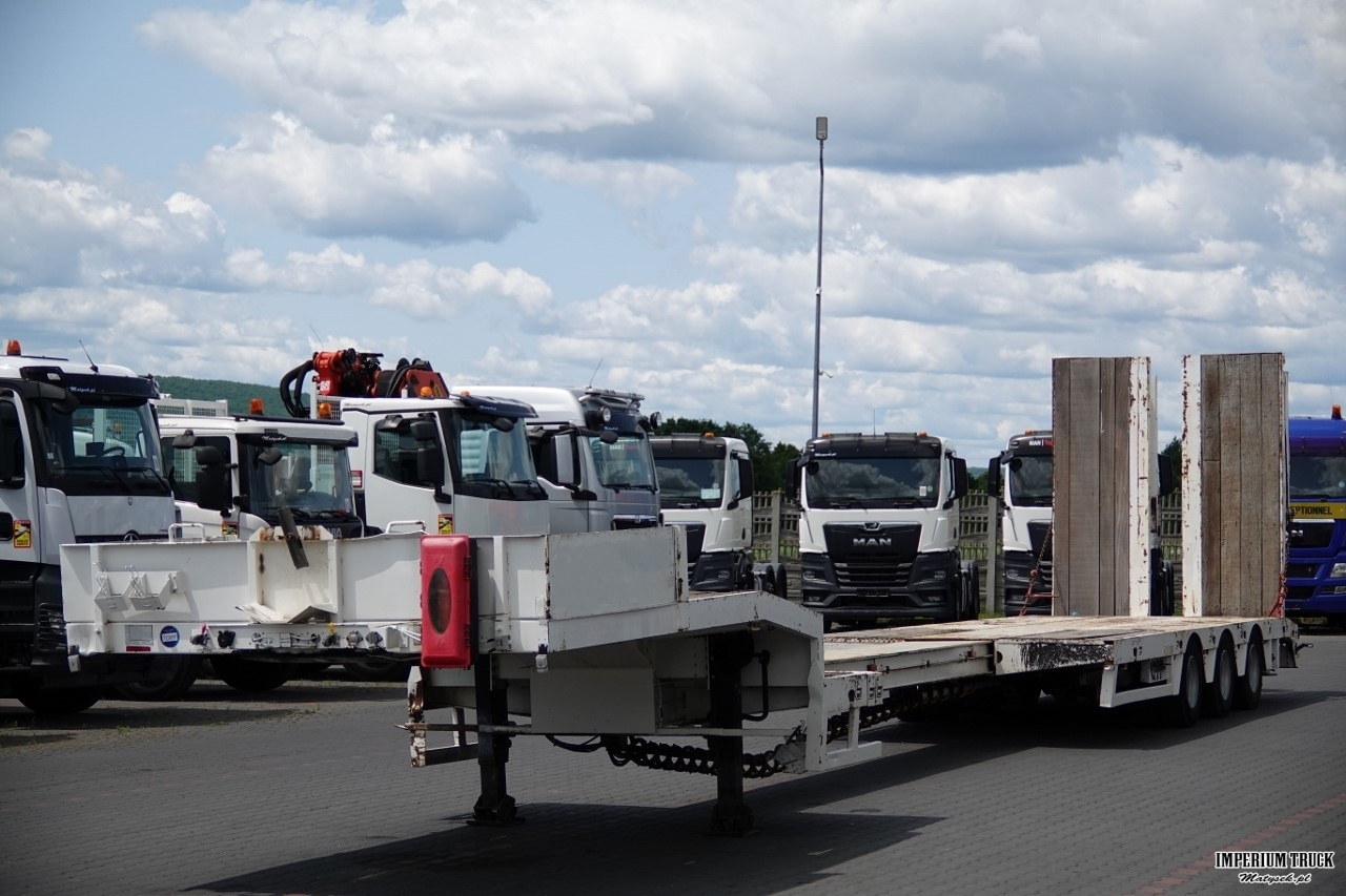 FAYMONVILLE NISKOPODWOZIE / STN-3A / ROZCIĄGANA / LAWETA / 19 M / NAJAZDY HYDRAULICZNE / SPROWADZONA - Low loader semi-trailer: picture 3 FAYMONVILLE NISKOPODWOZIE / STN-3A / ROZCIĄGANA / LAWETA / 19 M / NAJAZDY HYDRAULICZNE / SPROWADZONA - Low loader semi-trailer: picture 3