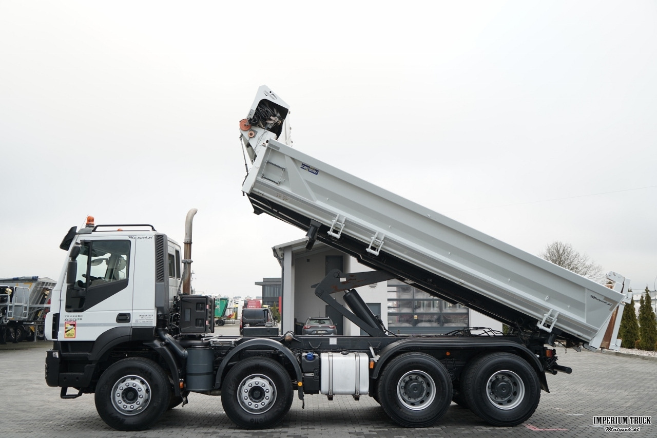 IVECO TRAKKER 450 / 8x4 / WYWROTKA / HYDROBURTA / BORDMATIC / EURO 6 / - Tipper: picture 3 IVECO TRAKKER 450 / 8x4 / WYWROTKA / HYDROBURTA / BORDMATIC / EURO 6 / - Tipper: picture 3