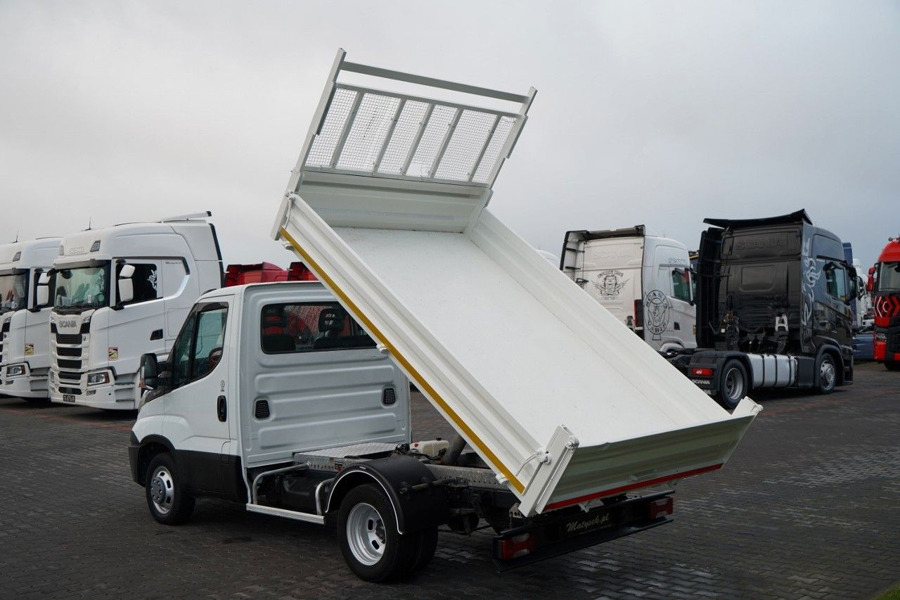 Iveco DAILY 35-130 / WYWROTKA TYLNOZSYPOWA / BLIŹNIAK - Tipper van: picture 3 Iveco DAILY 35-130 / WYWROTKA TYLNOZSYPOWA / BLIŹNIAK - Tipper van: picture 3