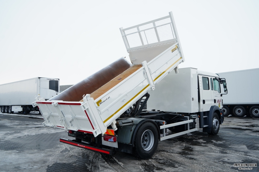 MAN TGM 18.340 / 4X2 / 3 STRONNA WYWROTKA / HYDROBURTA / BRYGADÓWKA 7 MIEJSC / BORDMATIC - Tipper: picture 4 MAN TGM 18.340 / 4X2 / 3 STRONNA WYWROTKA / HYDROBURTA / BRYGADÓWKA 7 MIEJSC / BORDMATIC - Tipper: picture 4