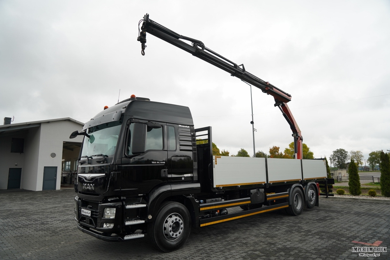 MAN TGS 26.440 / 6X2 / SKRZYNIOWY 7,5 M / OŚ PODNOSZONA + HDS PALFINGER PK 18002 / MAX UDŹWIG: 6 000 KG / STEROWANIE RADIOWE / ROTATOR / KLIMA POSTOJOWA / MANUAL / EURO 6 - Dropside/ Flatbed truck, Crane truck: picture 4 MAN TGS 26.440 / 6X2 / SKRZYNIOWY 7,5 M / OŚ PODNOSZONA + HDS PALFINGER PK 18002 / MAX UDŹWIG: 6 000 KG / STEROWANIE RADIOWE / ROTATOR / KLIMA POSTOJOWA / MANUAL / EURO 6 - Dropside/ Flatbed truck, Crane truck: picture 4