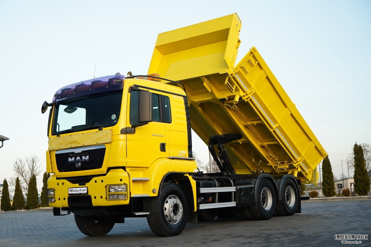 MAN TGS 26.440 / 6X4 / 2 STRONNA WYWROTKA / HYDROBURTA / AUTOMAT / KABINA SYPIALNA - Tipper: picture 1 MAN TGS 26.440 / 6X4 / 2 STRONNA WYWROTKA / HYDROBURTA / AUTOMAT / KABINA SYPIALNA - Tipper: picture 1