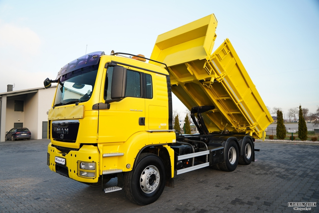 MAN TGS 26.440 / 6X4 / 2 STRONNA WYWROTKA / HYDROBURTA / AUTOMAT / KABINA SYPIALNA - Tipper: picture 2 MAN TGS 26.440 / 6X4 / 2 STRONNA WYWROTKA / HYDROBURTA / AUTOMAT / KABINA SYPIALNA - Tipper: picture 2