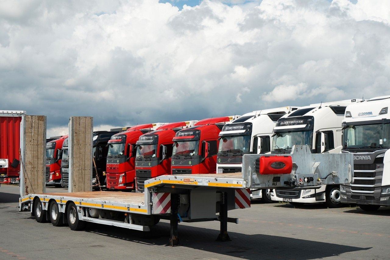 MAX TRAILLER NACZEPA LAWETA / NISKOPODWOZIOWA / 12, - Low loader semi-trailer: picture 1 MAX TRAILLER NACZEPA LAWETA / NISKOPODWOZIOWA / 12, - Low loader semi-trailer: picture 1