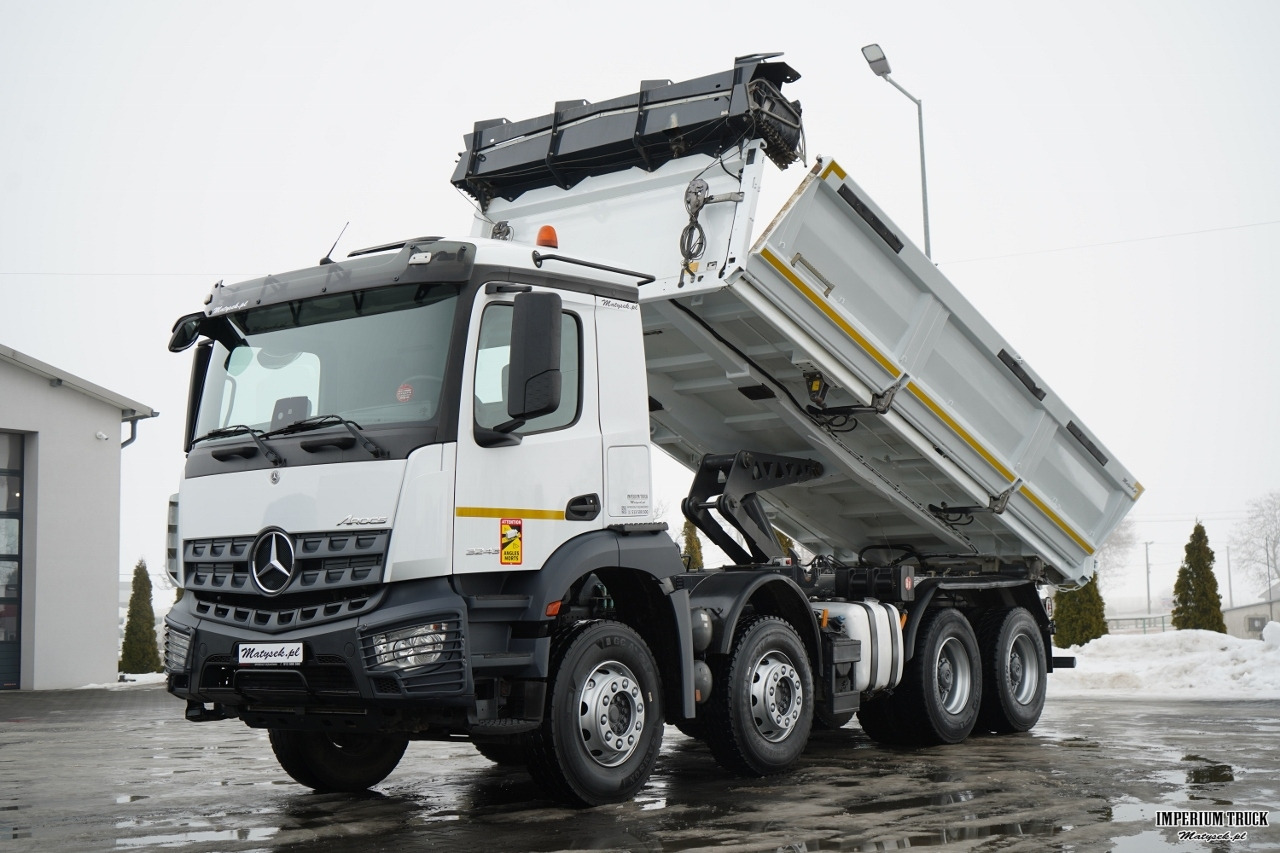 MERCEDES AROCS 3243 / 8x4 / WYWROTKA DWUSTRONNA 6.1 M / HYDROBURTA / AUTOMAT / EURO 6 - Tipper: picture 1 MERCEDES AROCS 3243 / 8x4 / WYWROTKA DWUSTRONNA 6.1 M / HYDROBURTA / AUTOMAT / EURO 6 - Tipper: picture 1