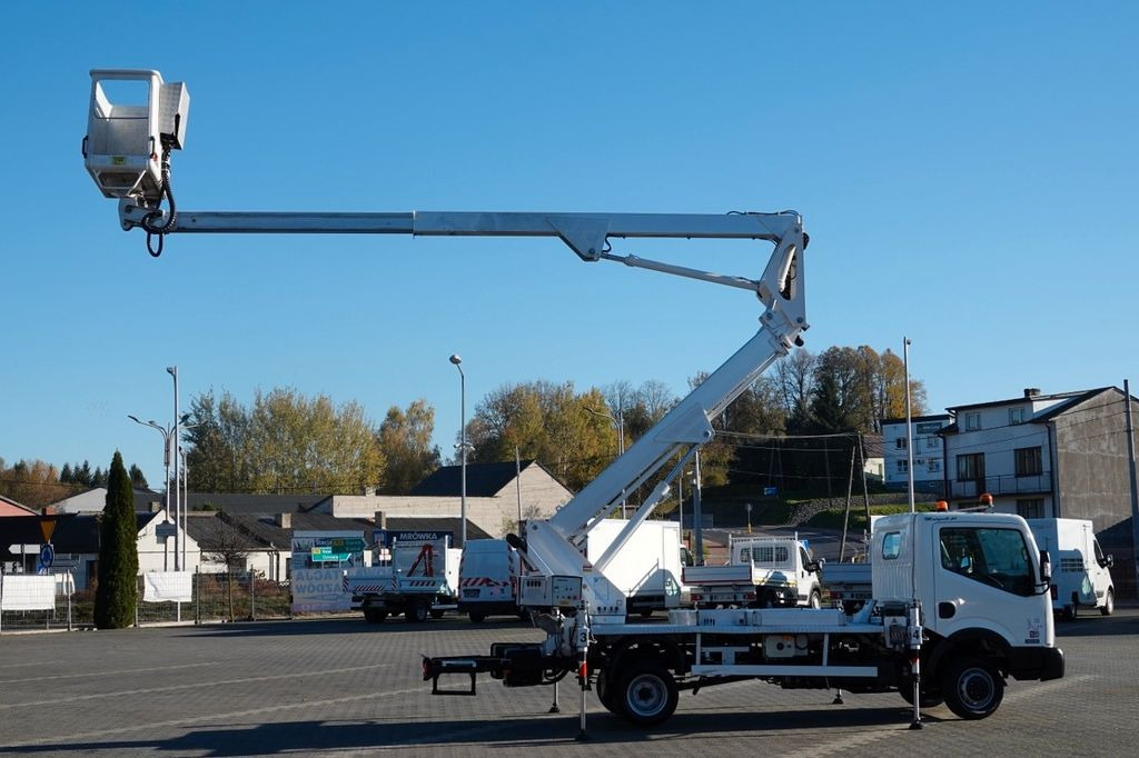 Nissan CABSTAR / NT 400 35.13 / PODNOŚNIK KOSZOWY MULTI - Truck mounted aerial platform: picture 3 Nissan CABSTAR / NT 400 35.13 / PODNOŚNIK KOSZOWY MULTI - Truck mounted aerial platform: picture 3
