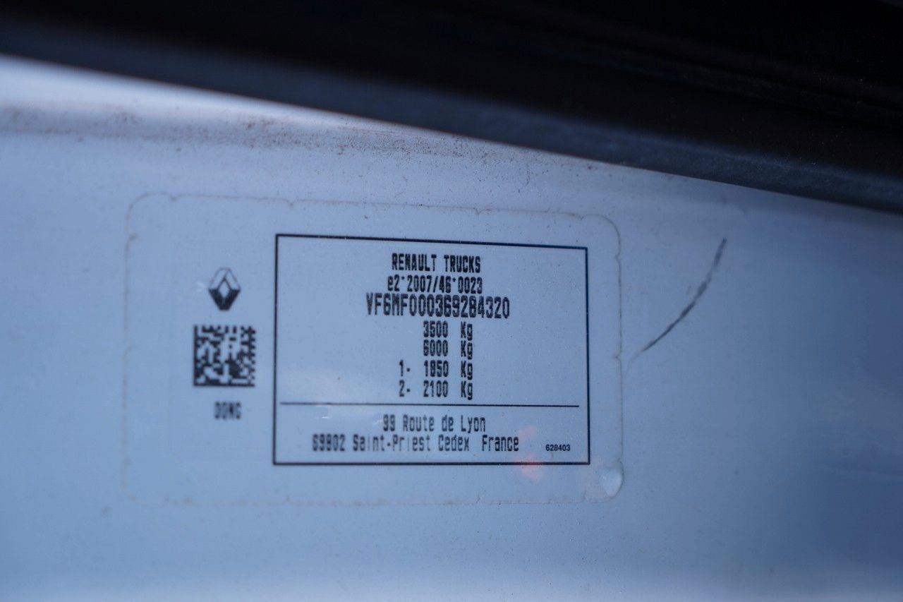 Refrigerated van Renault MASTER / BLASZAK / FURGON / MANUAL / HAK / 2022: picture 17 Refrigerated van Renault MASTER / BLASZAK / FURGON / MANUAL / HAK / 2022: picture 17