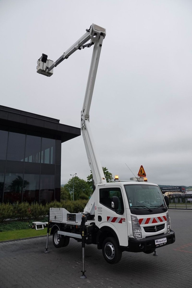 Renault MAXITY 130.35 / ZWYŻKA 20 METRÓW / PODNOŚNIK KOS - Truck mounted aerial platform: picture 2 Renault MAXITY 130.35 / ZWYŻKA 20 METRÓW / PODNOŚNIK KOS - Truck mounted aerial platform: picture 2