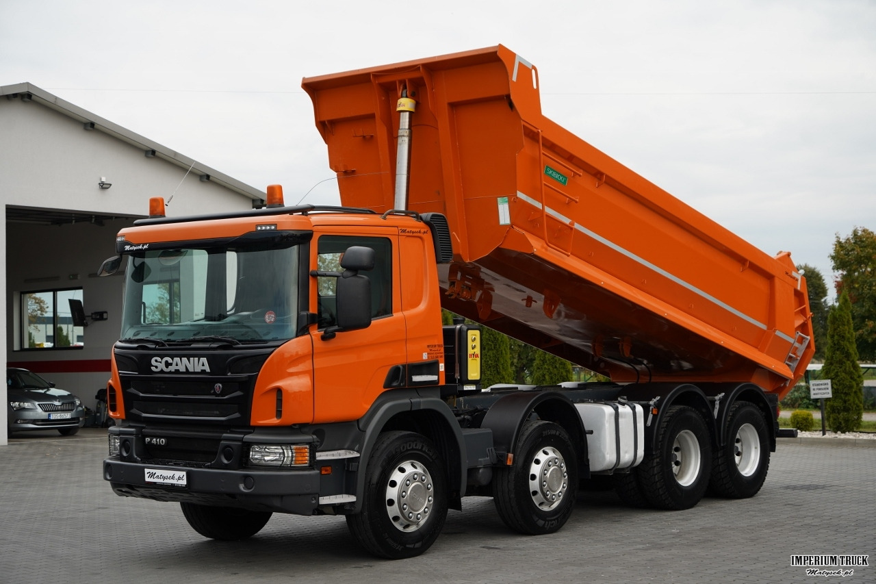 SCANIA P 410 / 8x4 / WYWROTKA TYLNOZSYPOWA / ALUFELGI / OPONY 100% / MANUAL / - Tipper: picture 3 SCANIA P 410 / 8x4 / WYWROTKA TYLNOZSYPOWA / ALUFELGI / OPONY 100% / MANUAL / - Tipper: picture 3