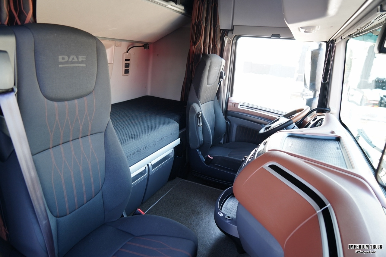 Tractor unit DAF XF 450 / RETARDER / KLIMATYZACJA POSTOJOWA / 2020 /: picture 35