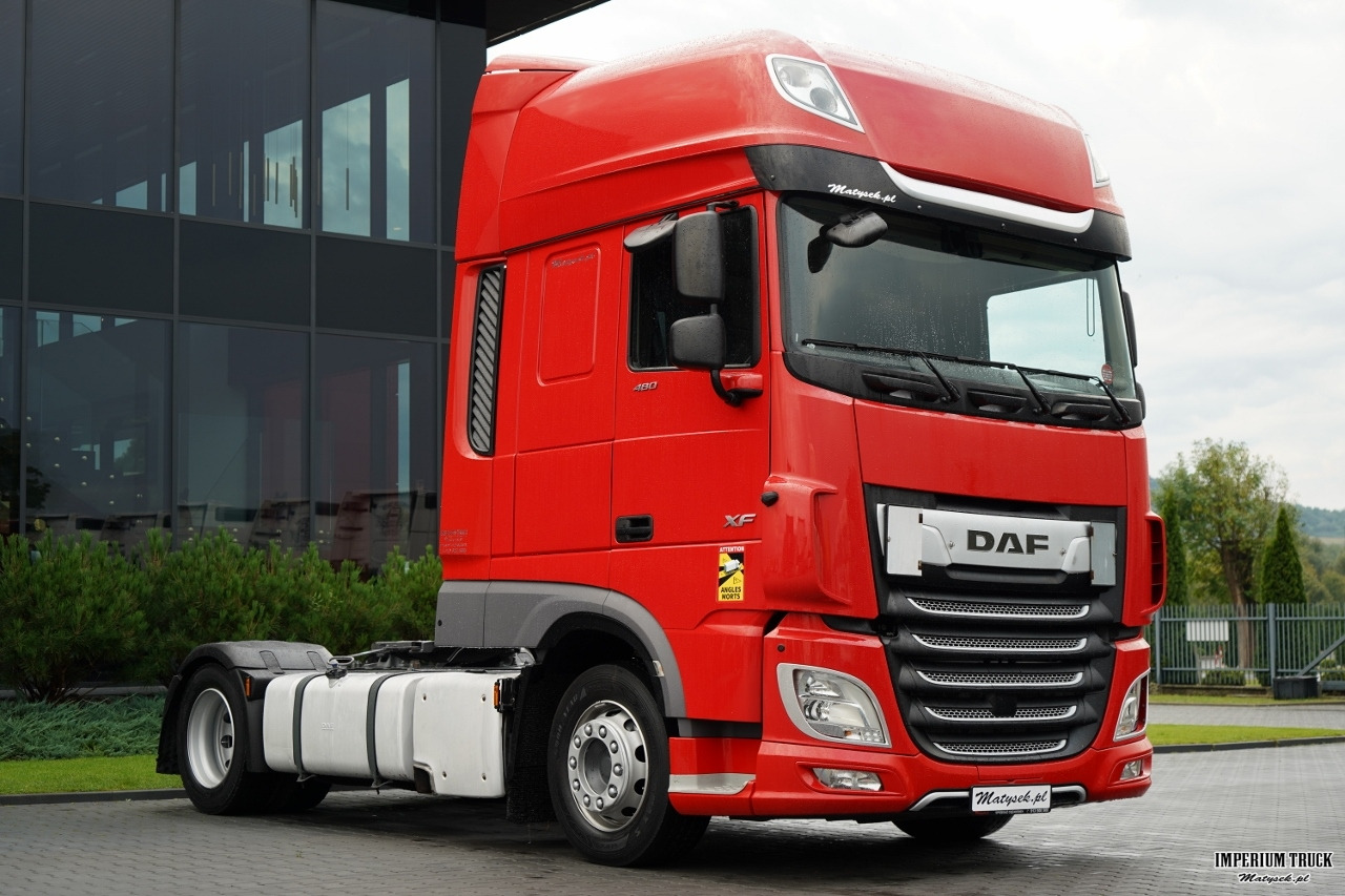 DAF XF 480 / LOW DECK / MEGA / 2021 / SSC / PO KONTRAKCIE SERWISOWYM / - Tractor unit: picture 1 DAF XF 480 / LOW DECK / MEGA / 2021 / SSC / PO KONTRAKCIE SERWISOWYM / - Tractor unit: picture 1
