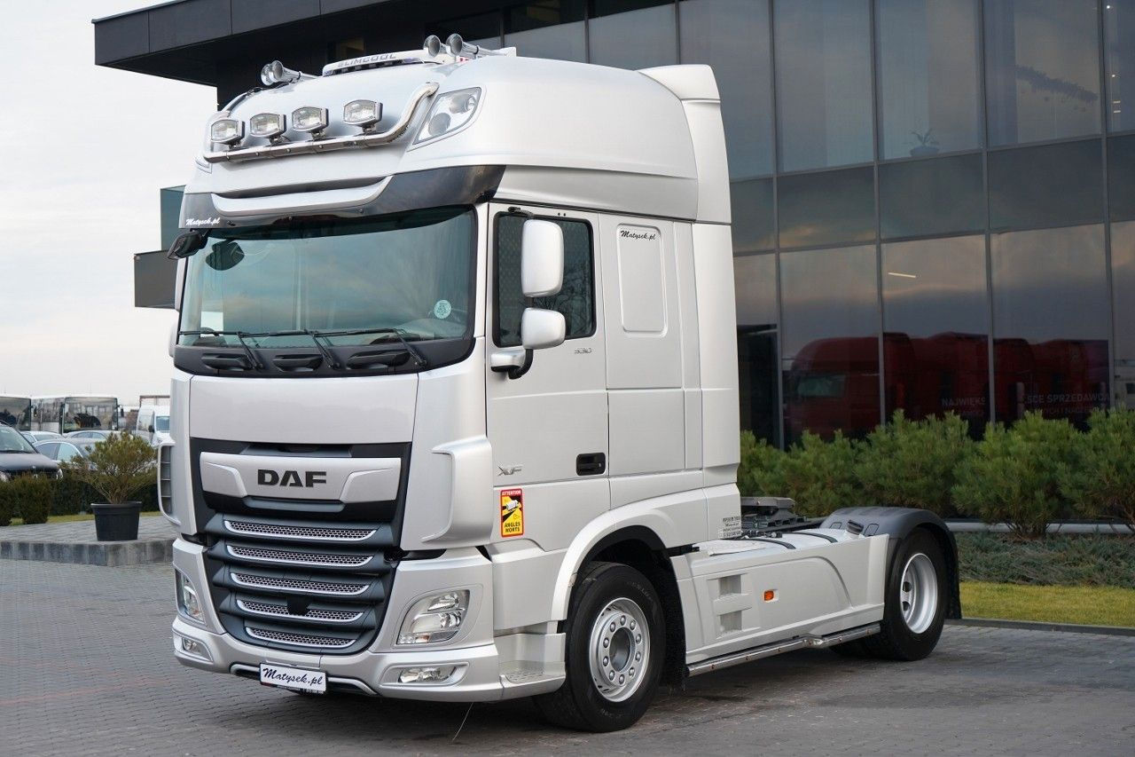 DAF XF 530 / I-PARK COOL / SUPER SPACE CAB / MIKROFL - Tractor unit: picture 2 DAF XF 530 / I-PARK COOL / SUPER SPACE CAB / MIKROFL - Tractor unit: picture 2