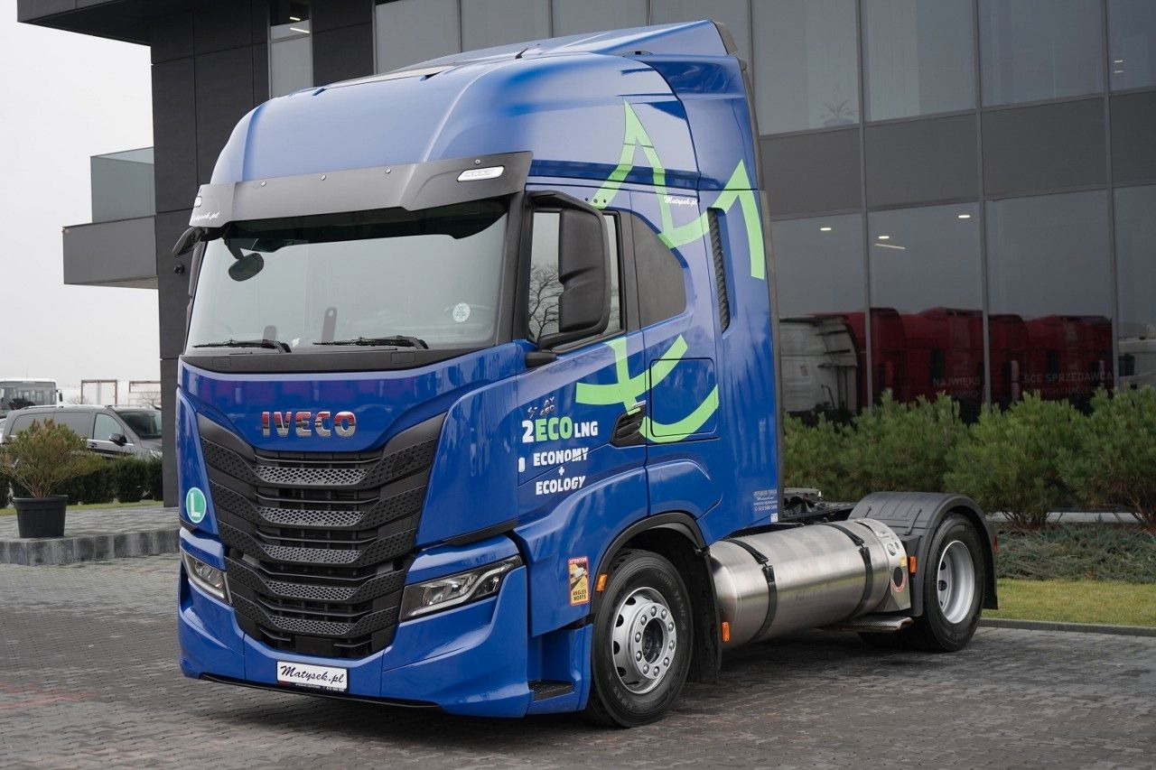 Iveco S-WAY / 460 / RETARDER / LNG - Tractor unit: picture 4 Iveco S-WAY / 460 / RETARDER / LNG - Tractor unit: picture 4