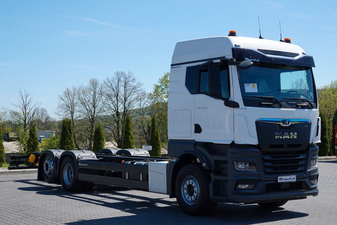 MAN TGX 26.520 / 6x2 / RAMA DŁ. 9,1M / OŚ PODNOSZONA - Tractor unit: picture 4 MAN TGX 26.520 / 6x2 / RAMA DŁ. 9,1M / OŚ PODNOSZONA - Tractor unit: picture 4