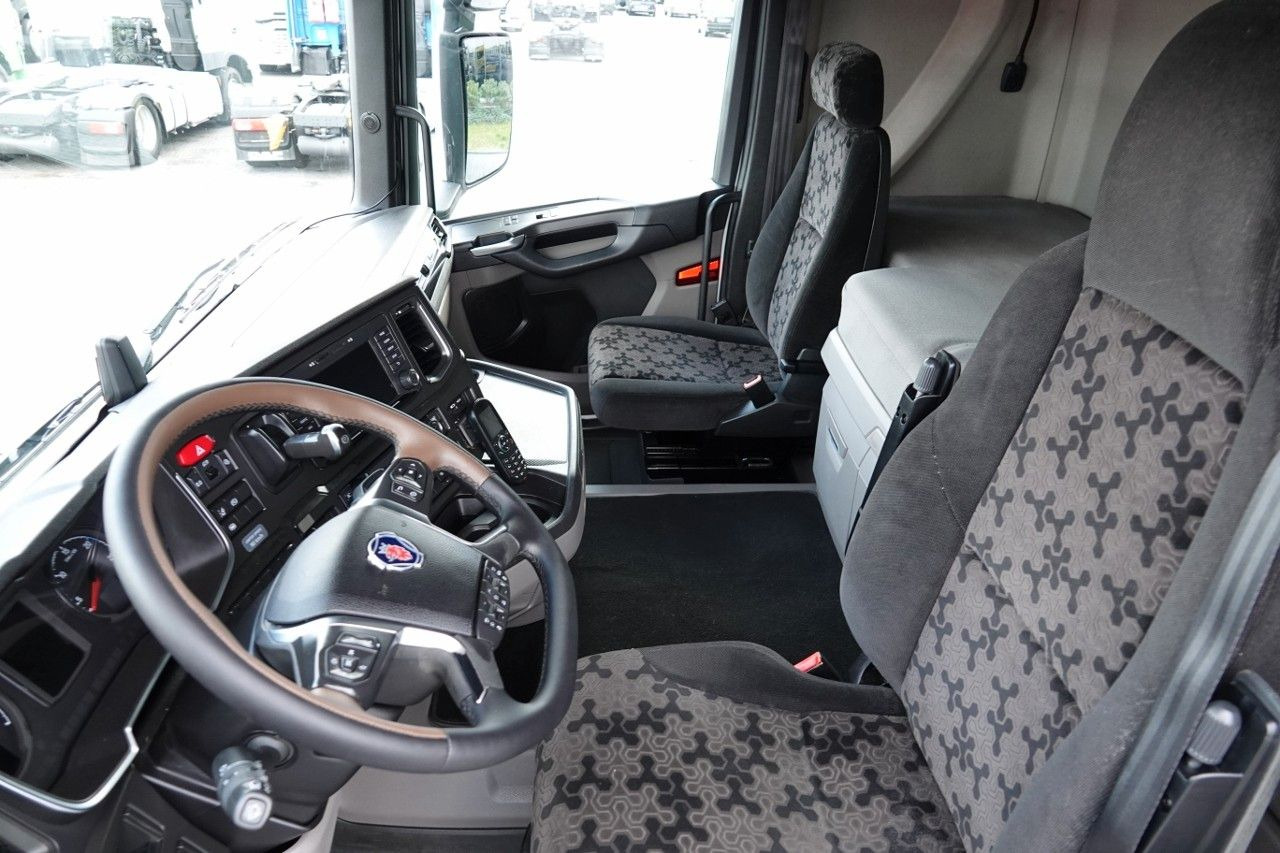 Tractor unit Scania R 450 / RETARDER / I-PARK COOL / OPONY 100% / PO: picture 13