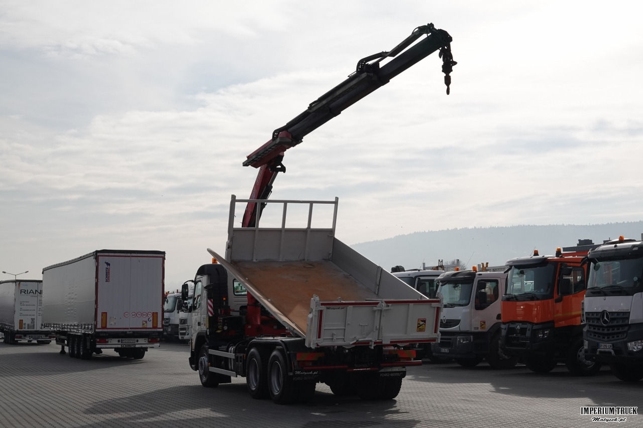 VOLVO FMX 370 / 6X4 / WYWROTKA + HDS FASSI F165XP / MAX UDŹWIG 5200KG / STEROWANIE RADIOWE / HYDROBURTA - Tipper, Crane truck: picture 3 VOLVO FMX 370 / 6X4 / WYWROTKA + HDS FASSI F165XP / MAX UDŹWIG 5200KG / STEROWANIE RADIOWE / HYDROBURTA - Tipper, Crane truck: picture 3