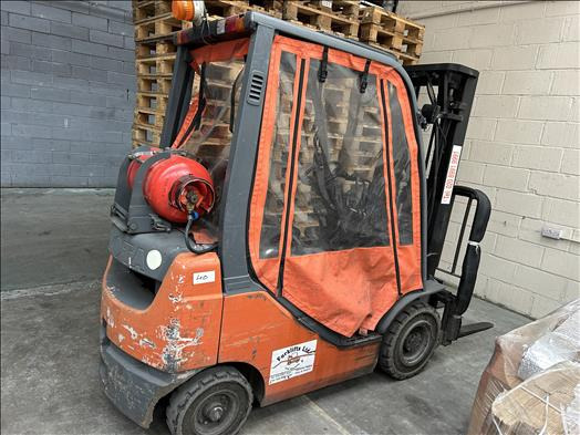Toyota 8FGF18 Forklift truck - LPG forklift: picture 1 Toyota 8FGF18 Forklift truck - LPG forklift: picture 1