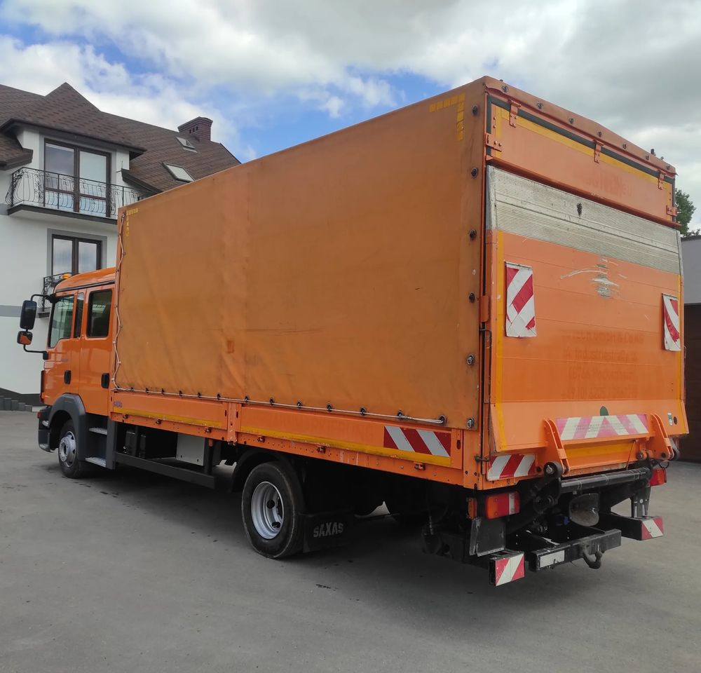 MAN TGL 8.180 DOKA / 6 OSOBOWY /BUTRO-PLANDEKA / - Curtainsider truck: picture 4 MAN TGL 8.180 DOKA / 6 OSOBOWY /BUTRO-PLANDEKA / - Curtainsider truck: picture 4