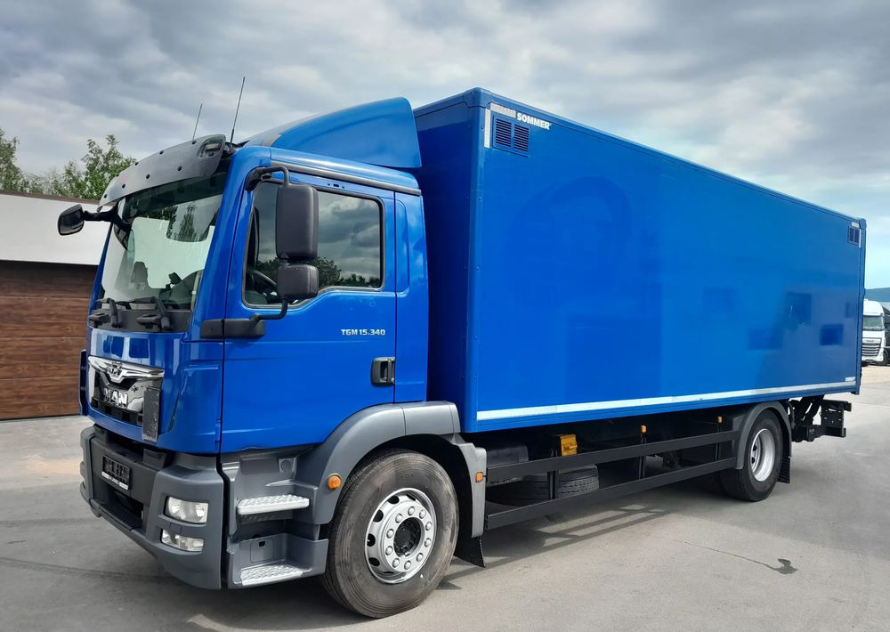 MAN TGM 15.340/ 18.340 kontener / - Box truck: picture 1 MAN TGM 15.340/ 18.340 kontener / - Box truck: picture 1