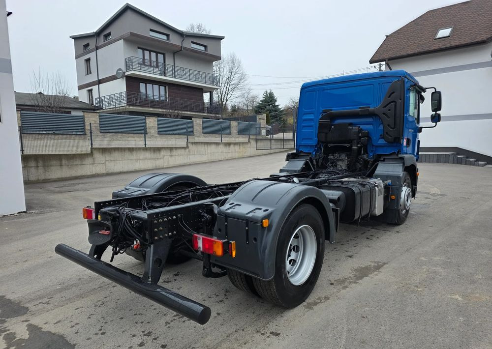 MAN TGM 18.320 urządzenie hakowe AXOR - Cab chassis truck: picture 4 MAN TGM 18.320 urządzenie hakowe AXOR - Cab chassis truck: picture 4