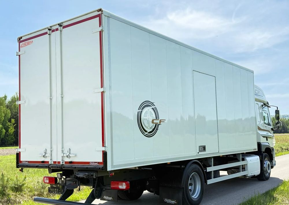 DAF CF 330/10.2017/KONTENER/IZOTERMA/WINDA/18 PALET/E6/NISKI PRZEBIEG/Z NIEMIEC/JAK NOWY/DUŻY SILNIK/ - Box truck: picture 5 DAF CF 330/10.2017/KONTENER/IZOTERMA/WINDA/18 PALET/E6/NISKI PRZEBIEG/Z NIEMIEC/JAK NOWY/DUŻY SILNIK/ - Box truck: picture 5