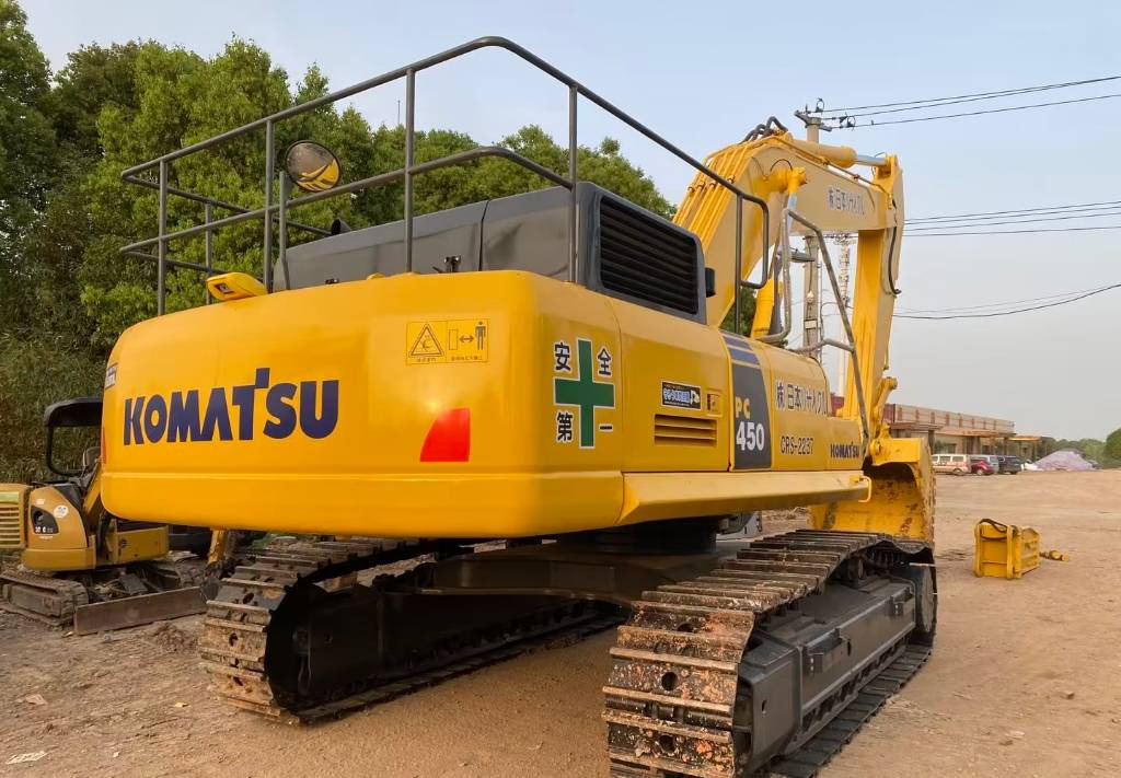 KOMATSU PC 450-8 - Crawler excavator: picture 3 KOMATSU PC 450-8 - Crawler excavator: picture 3
