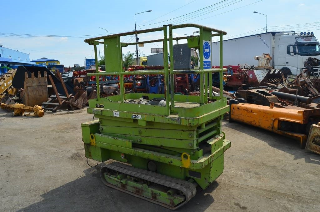 Aichi RV 041 - Scissor lift: picture 1 Aichi RV 041 - Scissor lift: picture 1