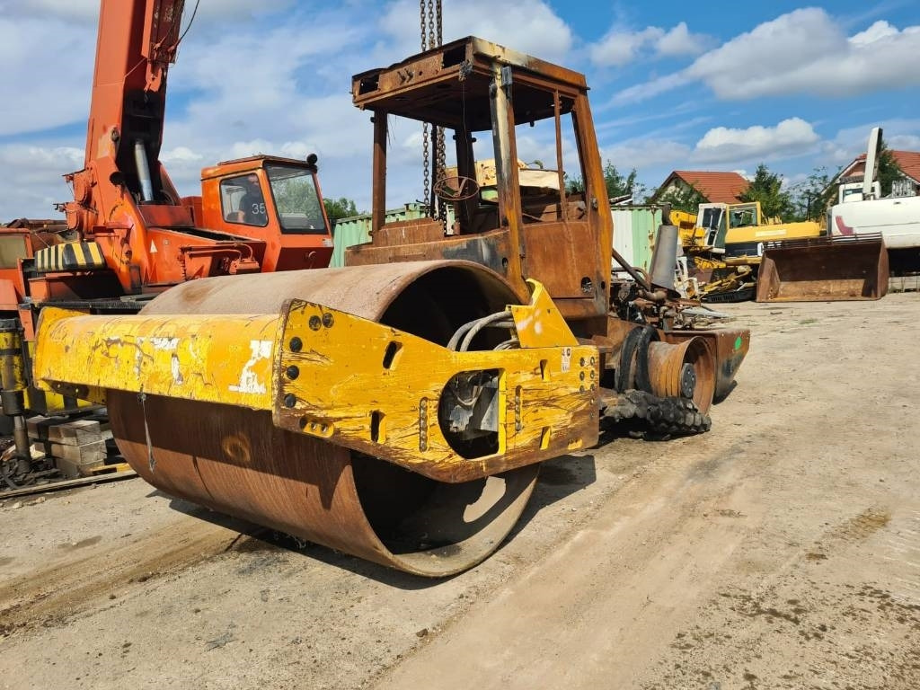Bomag BW 213 D H-4 FOR PARTS - Compactor: picture 1 Bomag BW 213 D H-4 FOR PARTS - Compactor: picture 1
