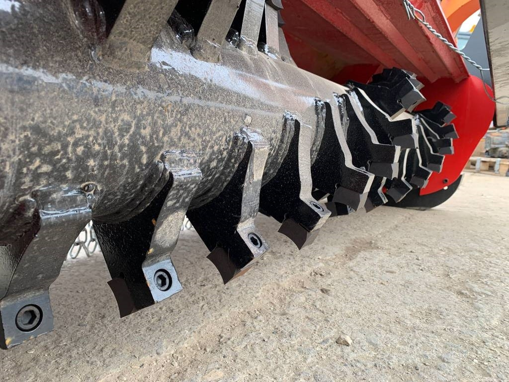 GIYI 1.80 - Forestry mulcher: picture 5 GIYI 1.80 - Forestry mulcher: picture 5