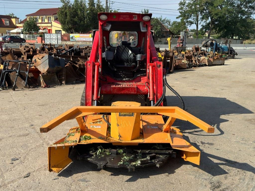 Compact track loader Gehl RT 175+Landhonor Forestry Mulcher: picture 6