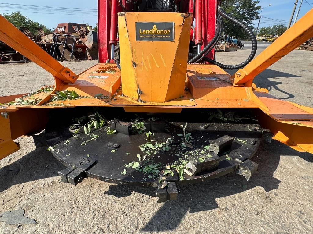 Compact track loader Gehl RT 175+Landhonor Forestry Mulcher: picture 8